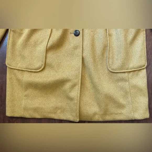 Old Navy Women’s Moleskin/ Faux Fur Peacoat Jacket Gold M - Picture 2 of 6